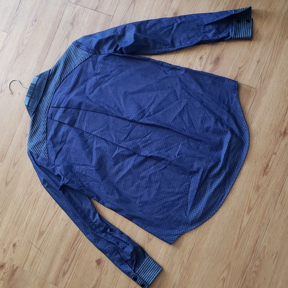 Preenline Button Up Shirt Size Small - Picture 6 of 8